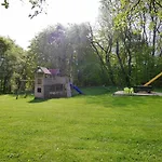 Free Willi Mit Wintergarten Und Grosser Eingezaeunter Terrasse *