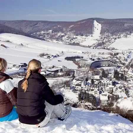 Dom wakacyjny Free Willi Mit Wintergarten Und Grosser Eingezaeunter Terrasse Willingen (Upland)